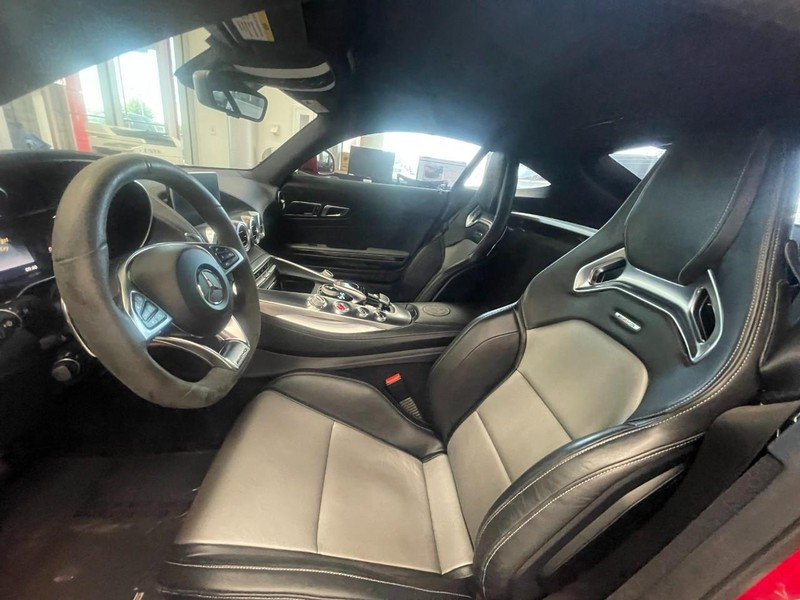 Mercedes-Benz AMG GT Vehicle Image 10
