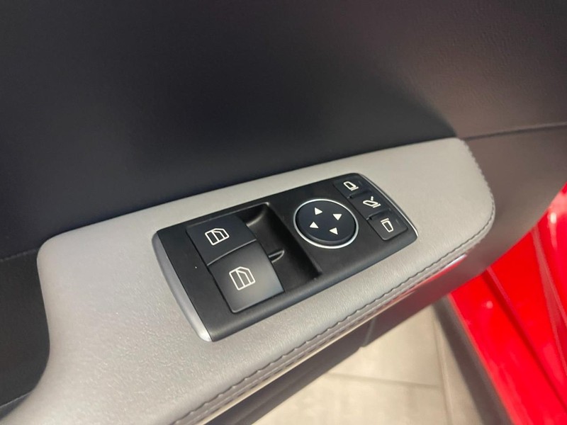Mercedes-Benz AMG GT Vehicle Image 12