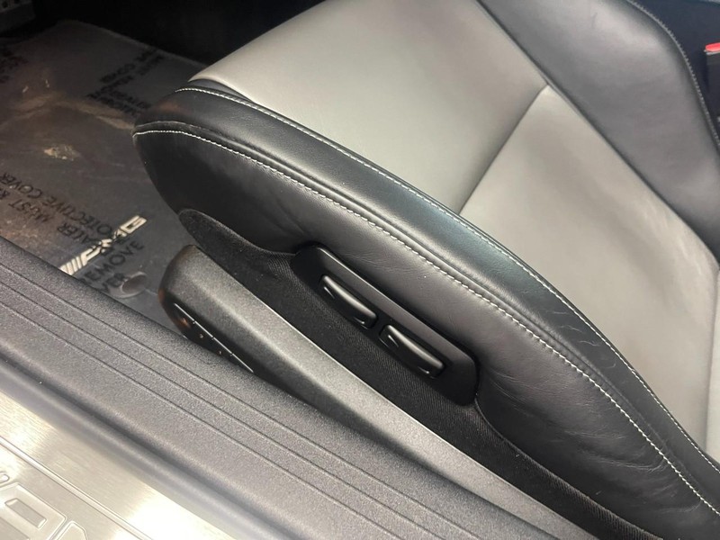 Mercedes-Benz AMG GT Vehicle Image 13