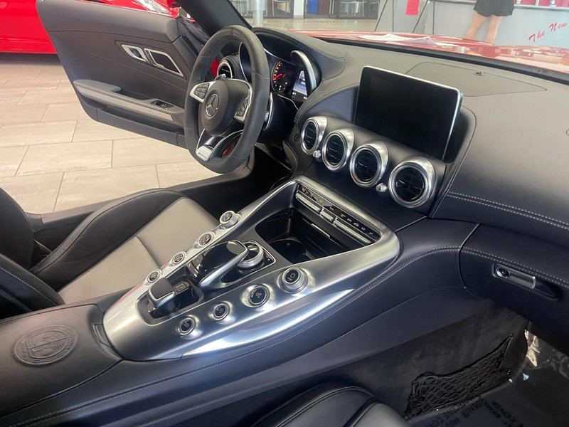 Mercedes-Benz AMG GT Vehicle Image 16