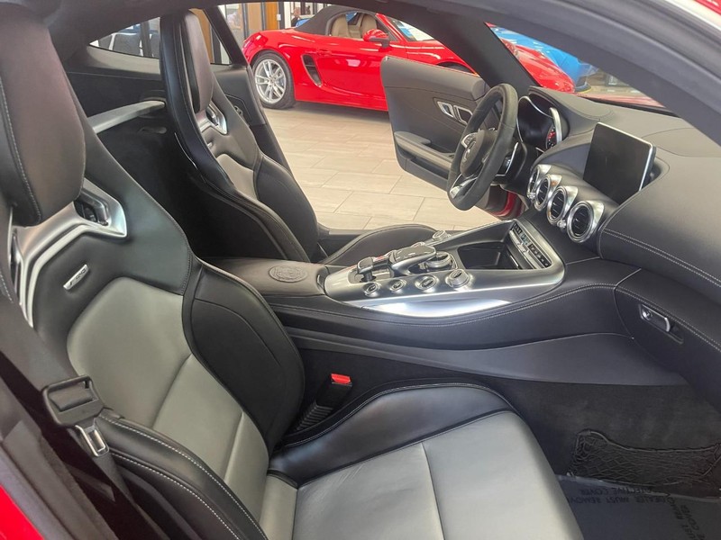 Mercedes-Benz AMG GT Vehicle Image 17