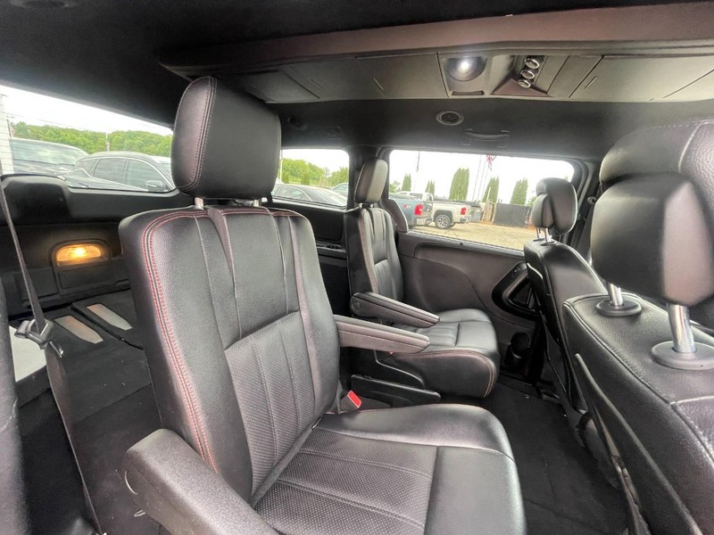 Dodge Grand Caravan Vehicle Image 04