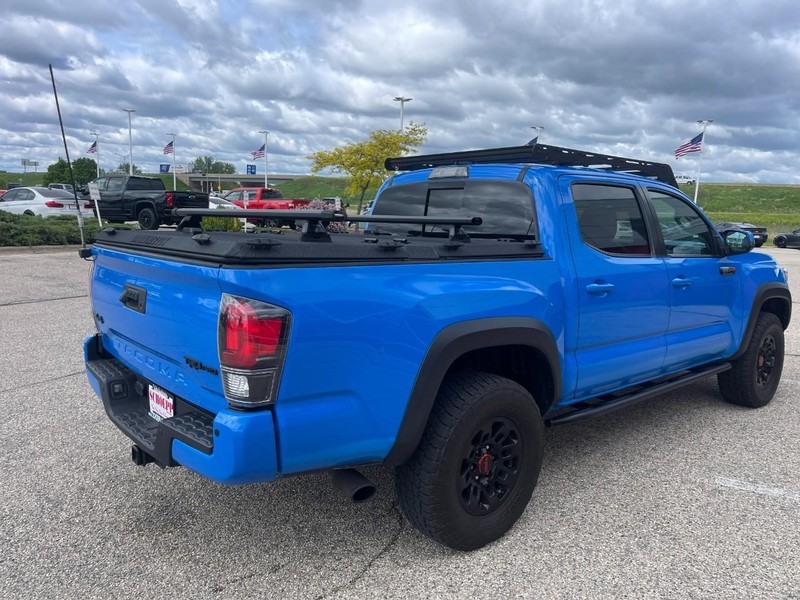 Toyota Tacoma 4WD Vehicle Image 03