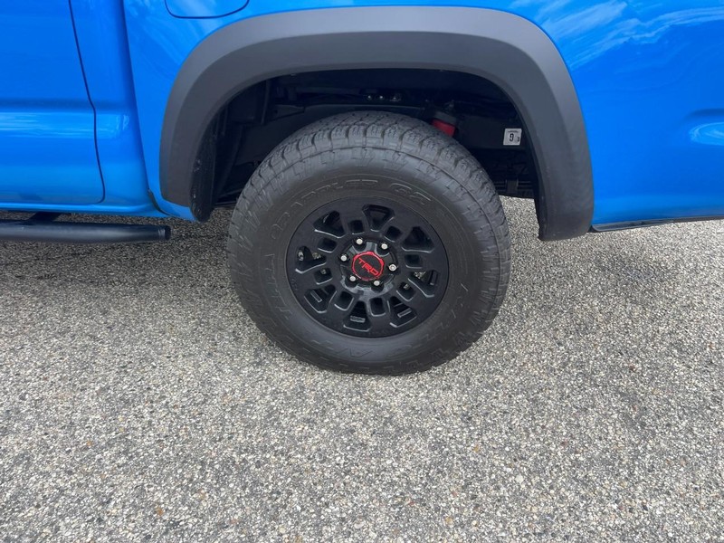 Toyota Tacoma 4WD Vehicle Image 06