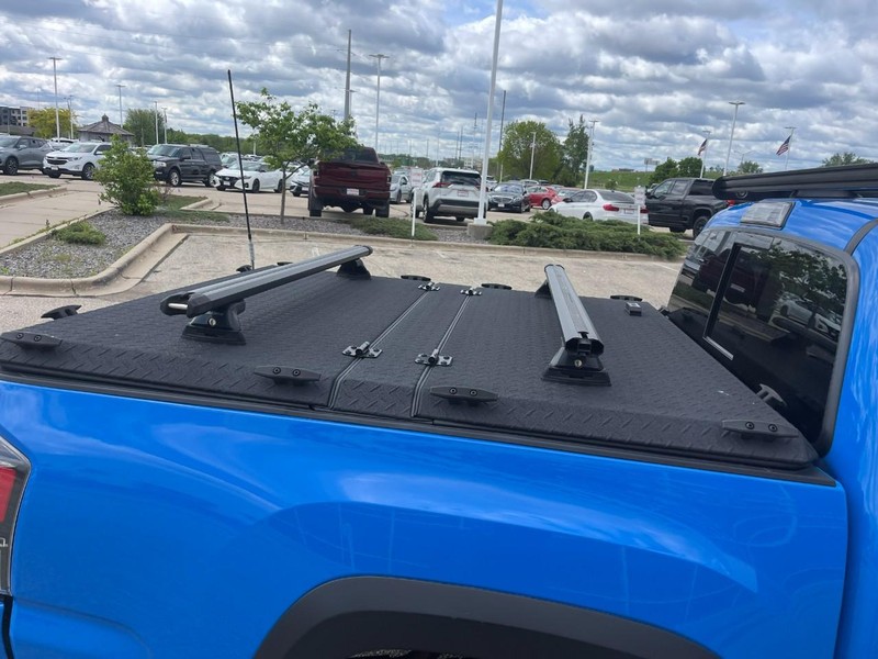 Toyota Tacoma 4WD Vehicle Image 10