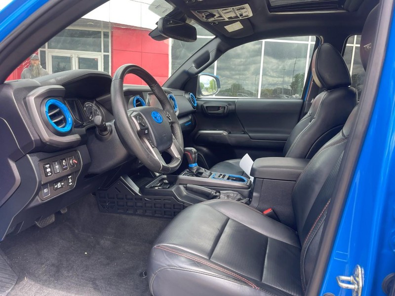 Toyota Tacoma 4WD Vehicle Image 22