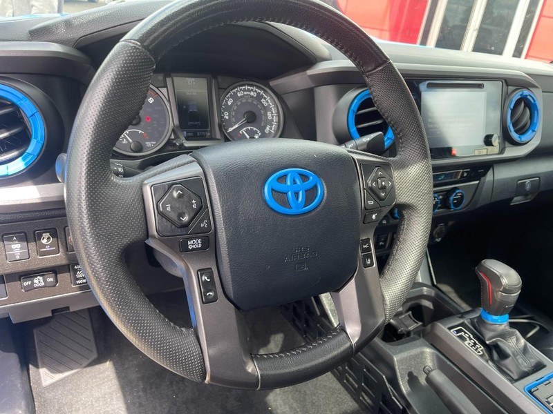 Toyota Tacoma 4WD Vehicle Image 24