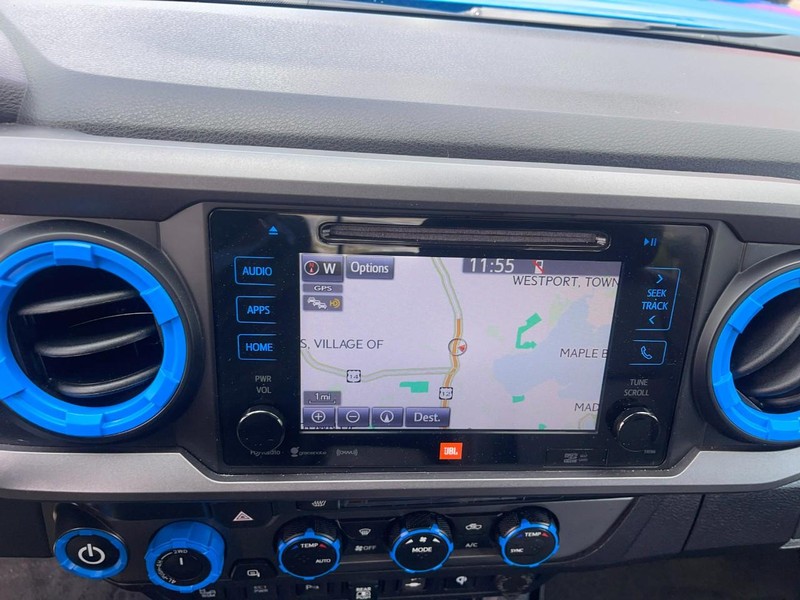 Toyota Tacoma 4WD Vehicle Image 27