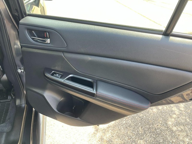 Subaru WRX Vehicle Image 13