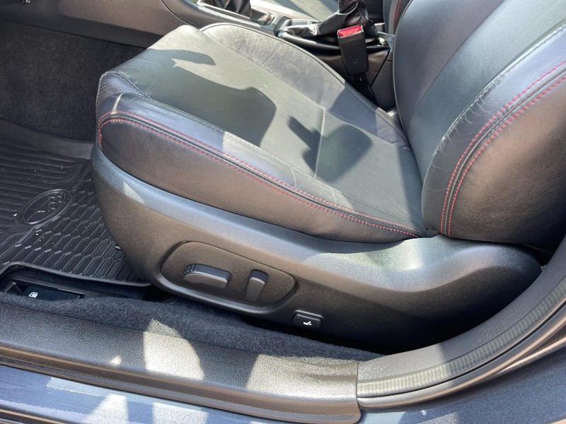 Subaru WRX Vehicle Image 18