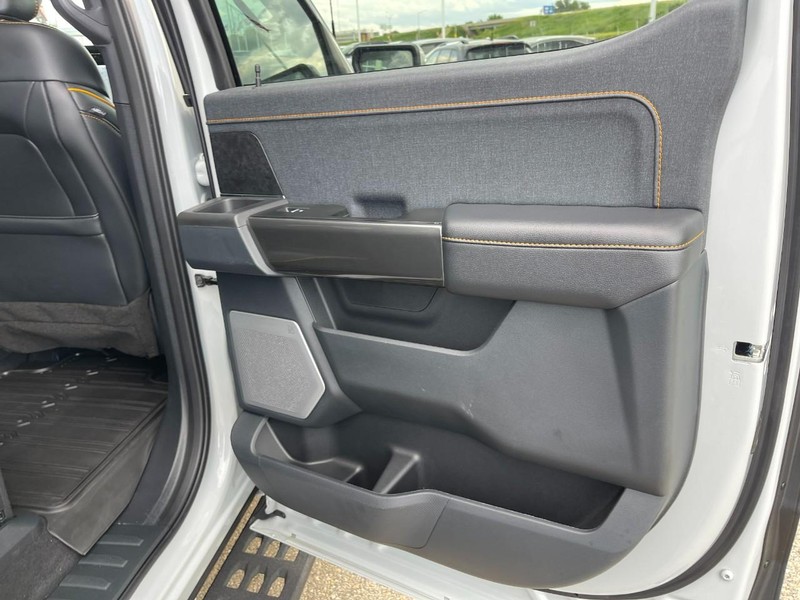 Ford F-150 Vehicle Image 17