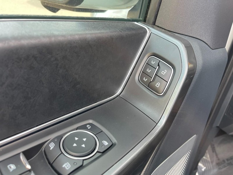 Ford F-150 Vehicle Image 24