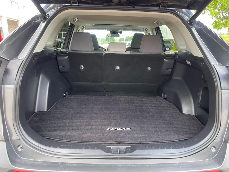 Toyota RAV4 Hybrid Vehicle Image 16