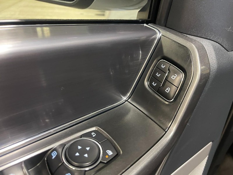 Ford F-150 Vehicle Image 24