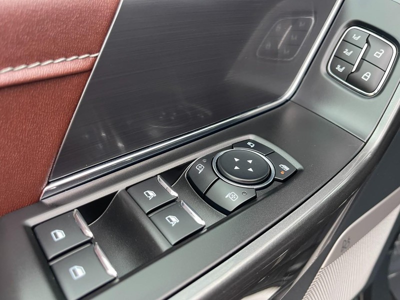 Ford F-150 Vehicle Image 25