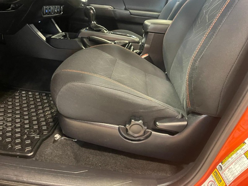 Toyota Tacoma Vehicle Image 18