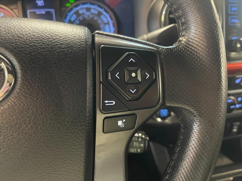Toyota Tacoma Vehicle Image 23