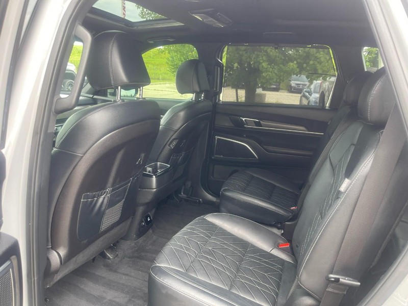 Kia Telluride Vehicle Image 22