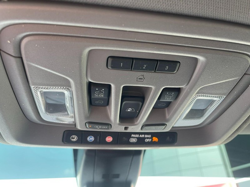 GMC Sierra 2500HD Vehicle Image 41