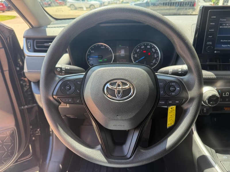 Toyota RAV4 Hybrid Vehicle Image 19