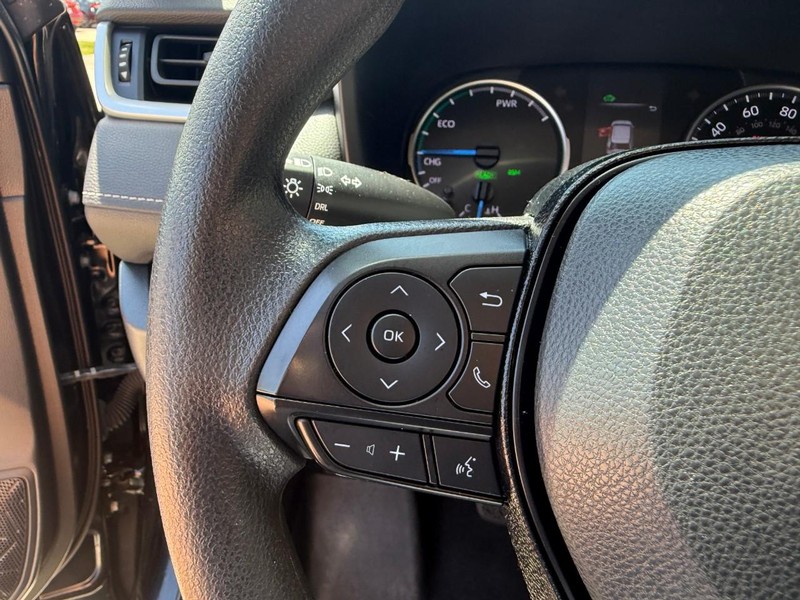 Toyota RAV4 Hybrid Vehicle Image 20