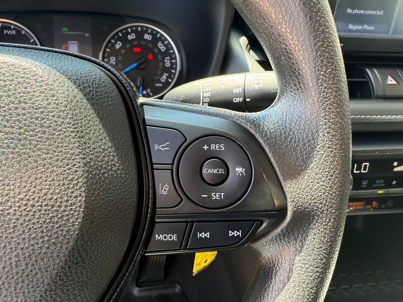Toyota RAV4 Hybrid Vehicle Image 23