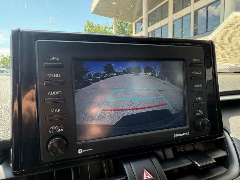 Toyota RAV4 Hybrid Vehicle Image 27