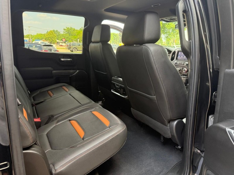 GMC Sierra 1500 Vehicle Image 17