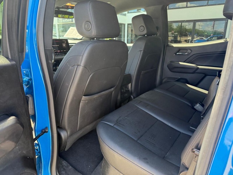 GMC Canyon Vehicle Image 12