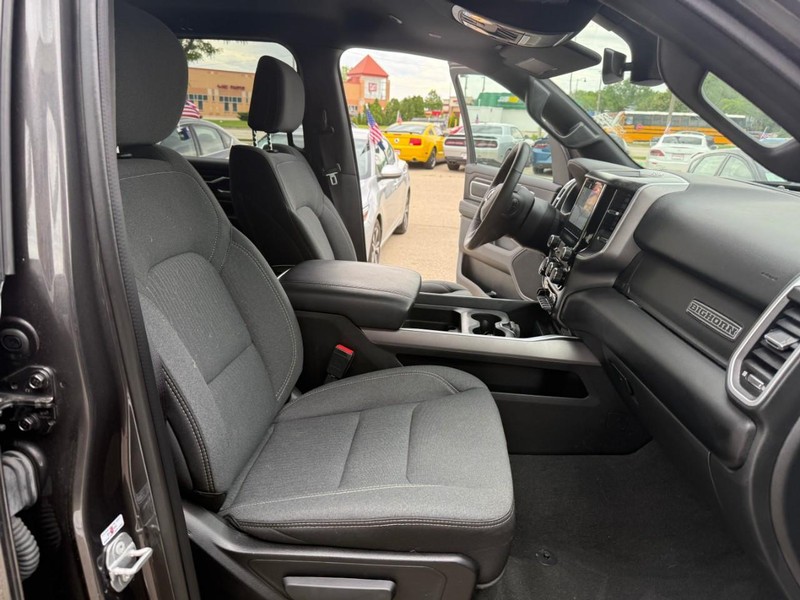 Ram 1500 Vehicle Image 17