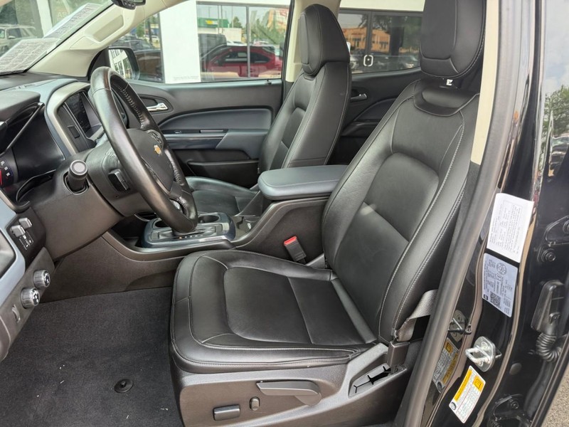 Chevrolet Colorado Vehicle Image 09