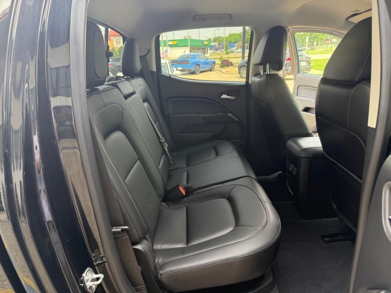 Chevrolet Colorado Vehicle Image 14