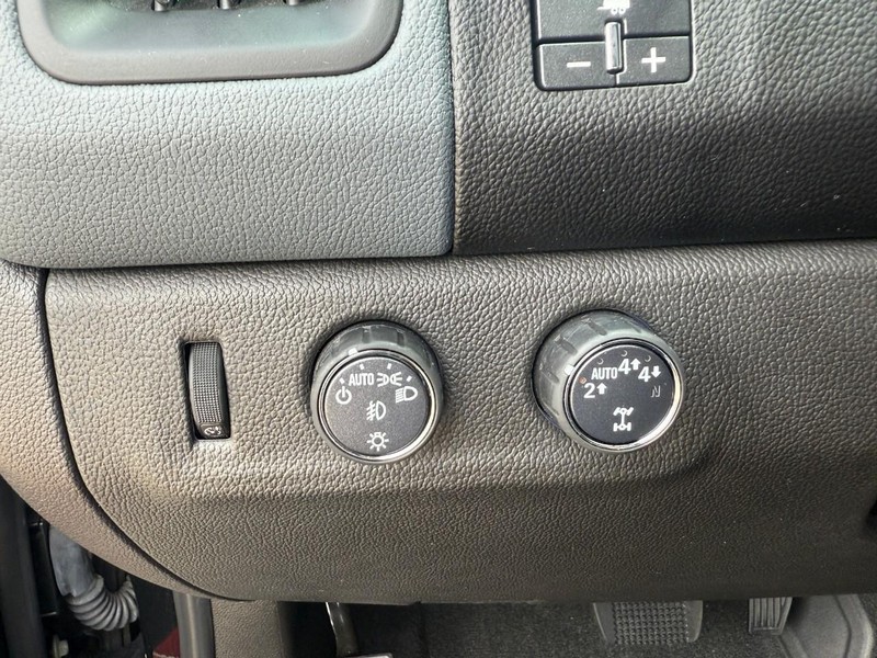 Chevrolet Colorado Vehicle Image 18