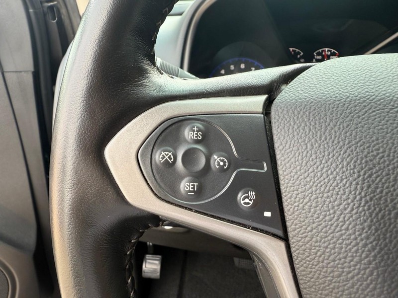 Chevrolet Colorado Vehicle Image 21