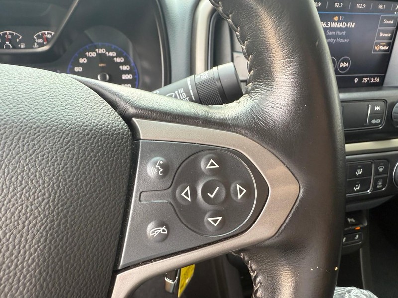 Chevrolet Colorado Vehicle Image 24