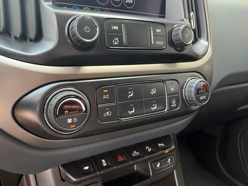 Chevrolet Colorado Vehicle Image 28
