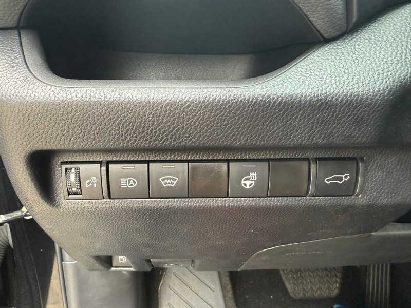 Toyota RAV4 Hybrid Vehicle Image 20