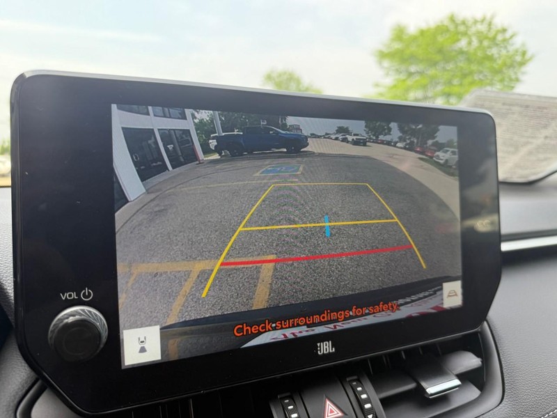Toyota RAV4 Hybrid Vehicle Image 31
