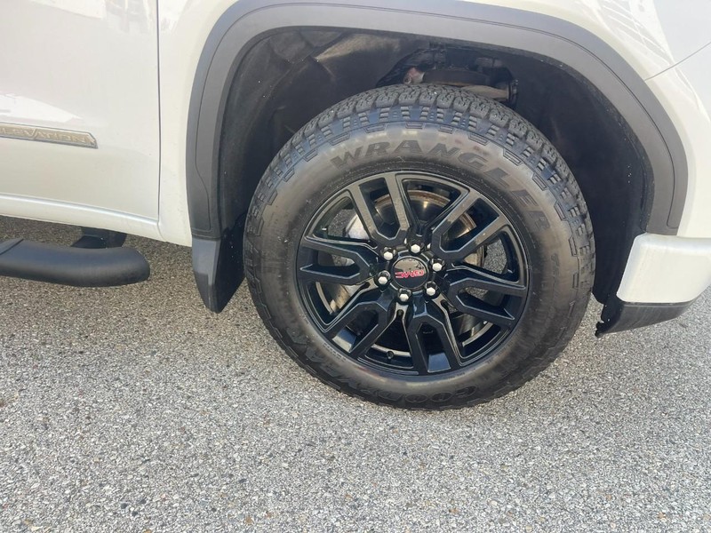 GMC Sierra 1500 Vehicle Image 08