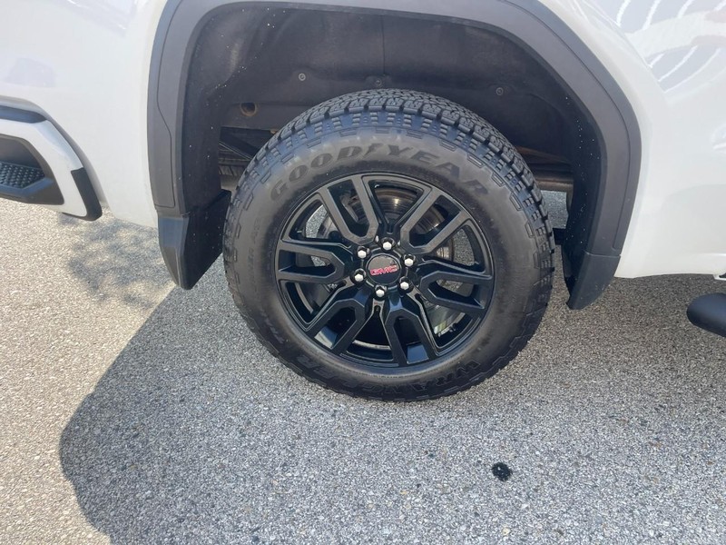 GMC Sierra 1500 Vehicle Image 09