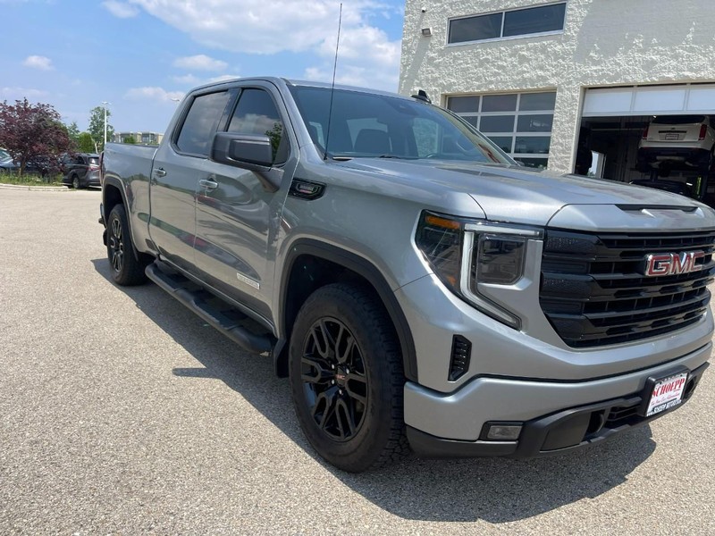 GMC Sierra 1500 Vehicle Image 02