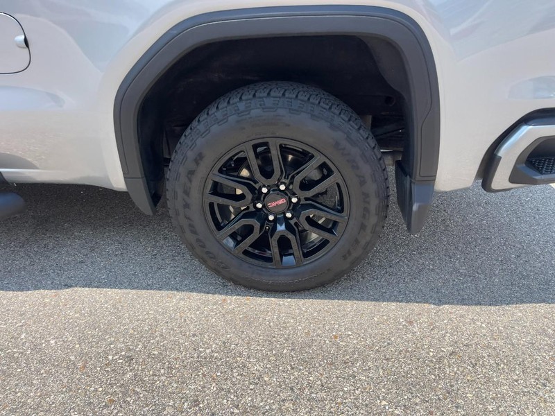 GMC Sierra 1500 Vehicle Image 05