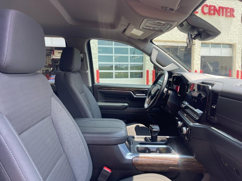 GMC Sierra 1500 Vehicle Image 10