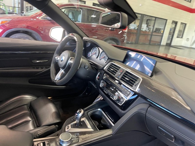 BMW M4 Vehicle Image 03