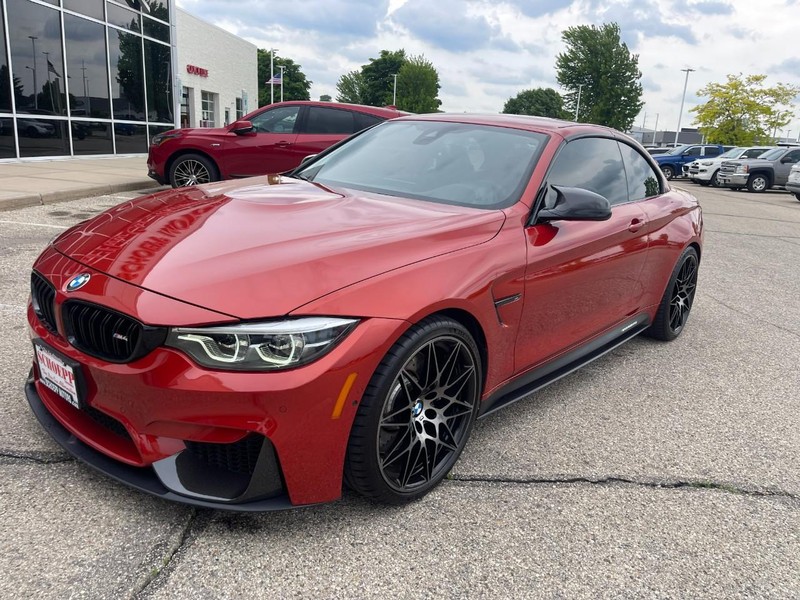 BMW M4 Vehicle Image 35