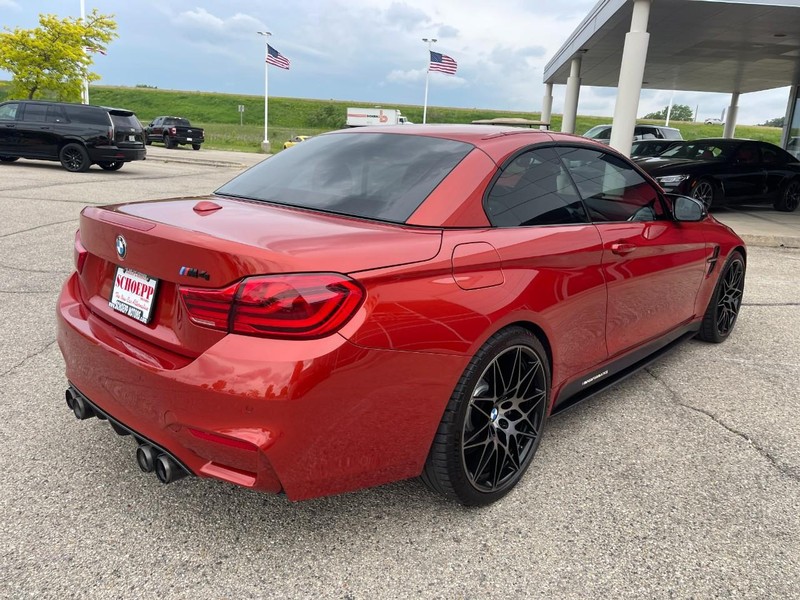 BMW M4 Vehicle Image 37