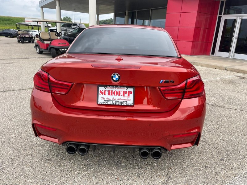 BMW M4 Vehicle Image 38