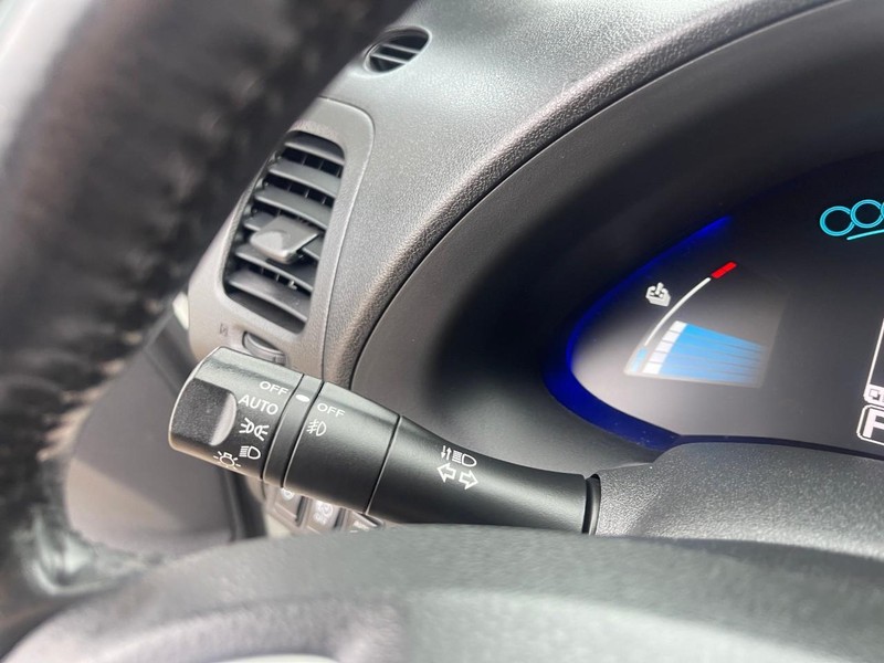 Nissan LEAF Vehicle Image 21