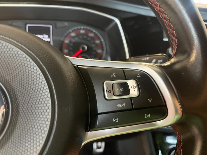 Volkswagen Jetta GLI Vehicle Image 20