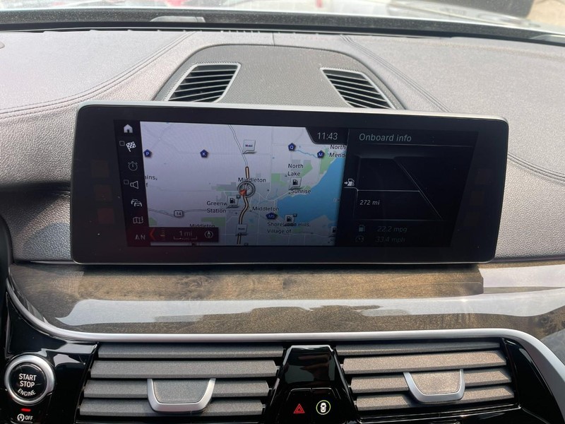 BMW 5 Series Vehicle Image 36